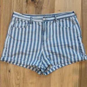 American Eagle High Waisted Mom Shorts